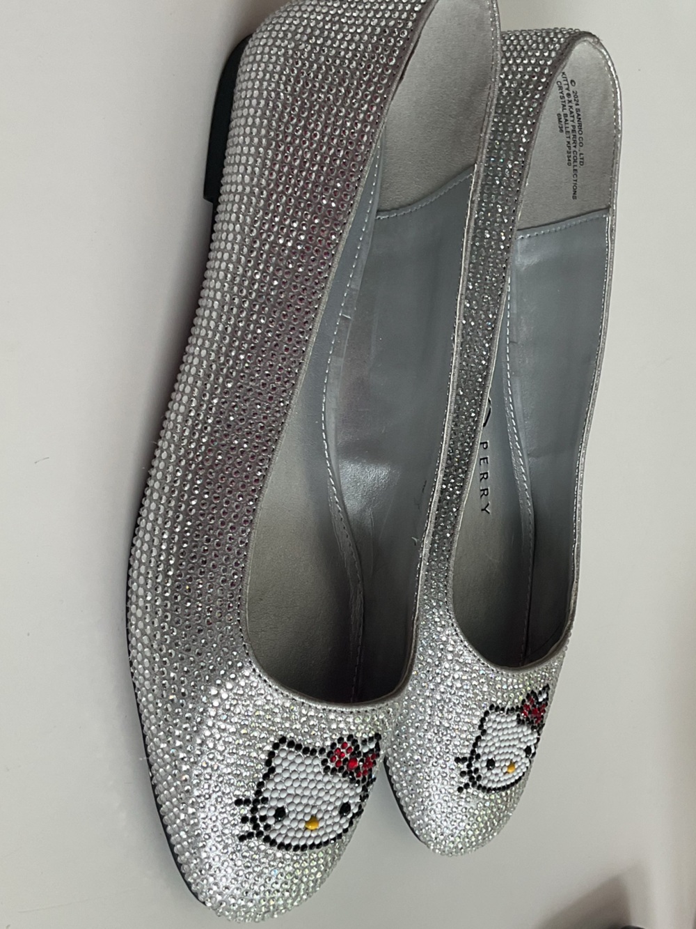 Katy Perry Collections Silver X Collections Crystal Hello Kitty Ballet Flats Sz6 - Picture 4 of 10